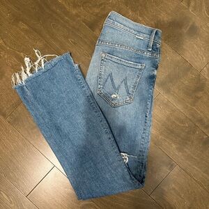 MOTHER Insider Crop Jeans with Distressed Hem